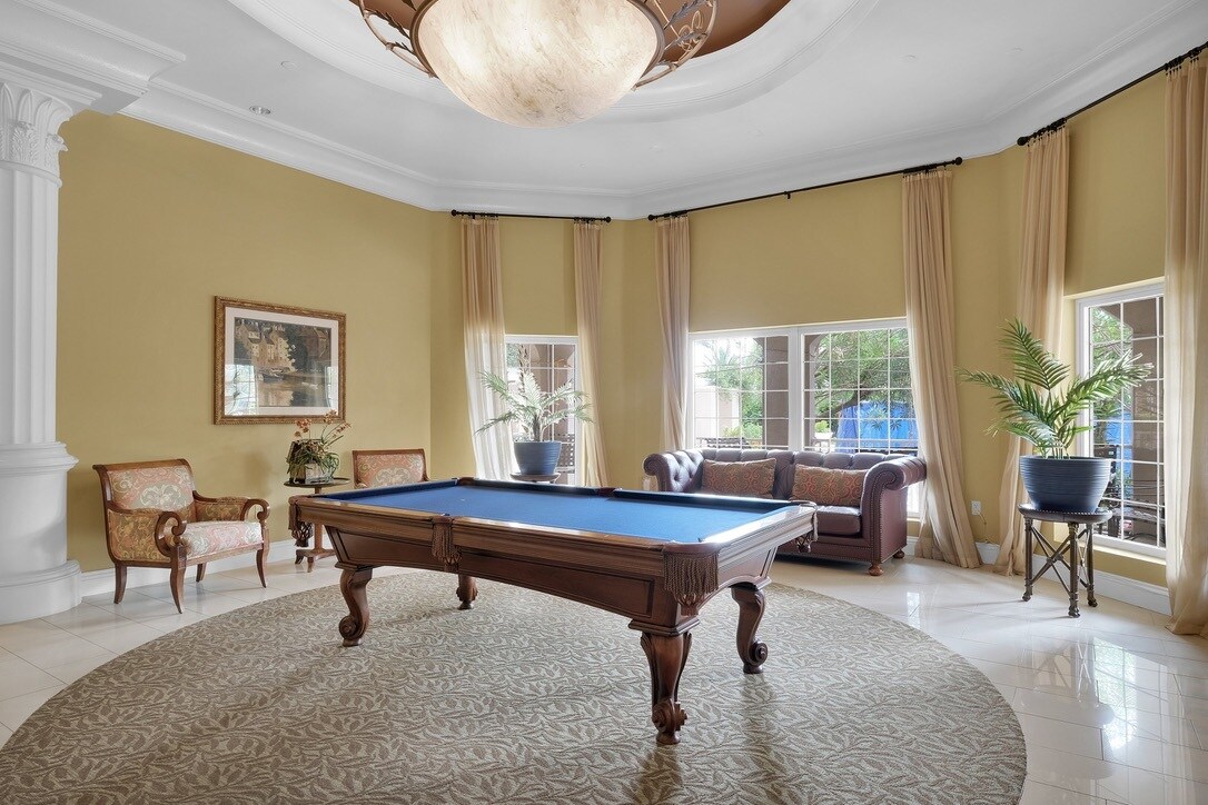 Building Photo - 400 E Bay St