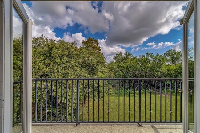 Building Photo - 270 Valencia Cir