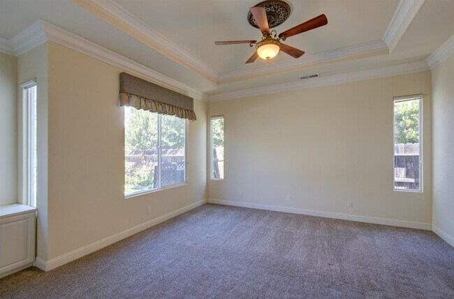 Building Photo - 1087 Loyola Ave