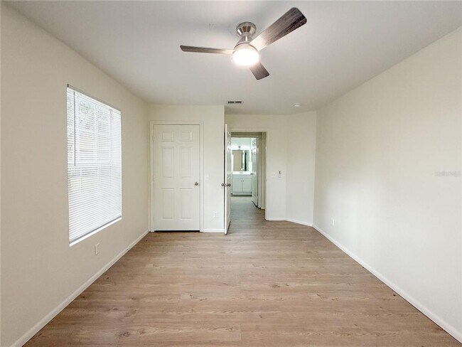 Building Photo - 36101 Deer Creek Dr