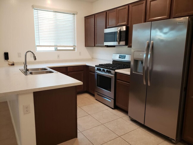 Building Photo - 4206 S 96th Ln