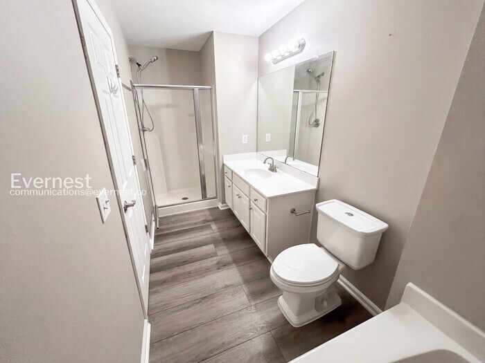 Building Photo - 1831 Willow Branch Ln