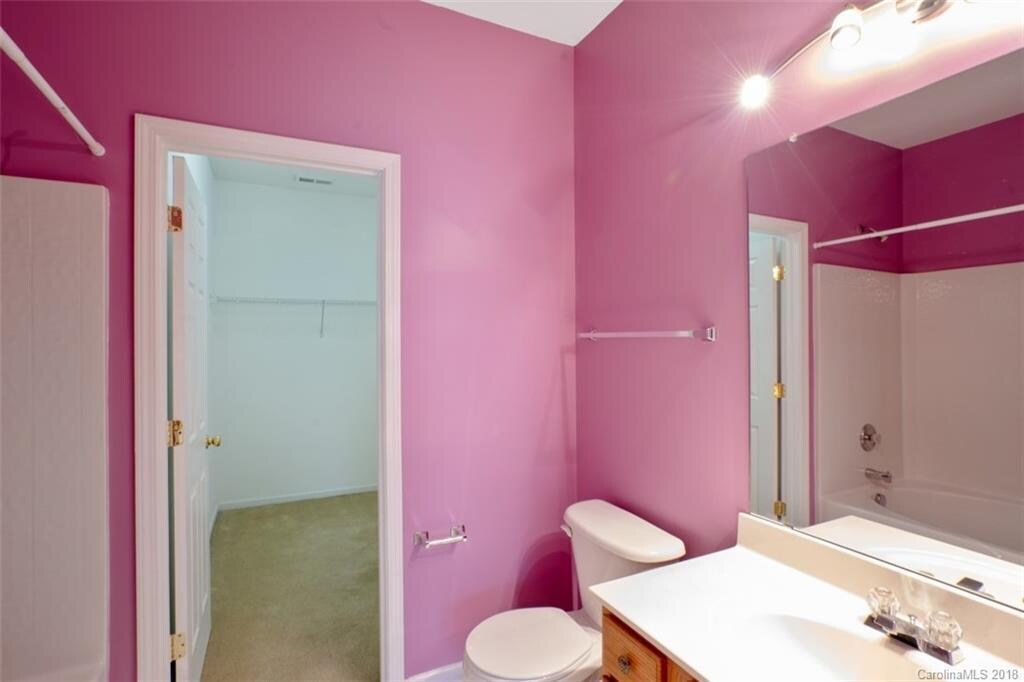 Building Photo - Room in Townhome on Stratfield Pl Cir