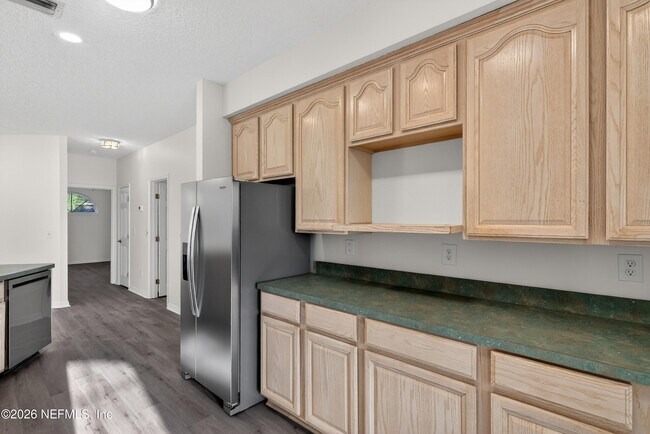 Building Photo - 430 Marsh Point Cir