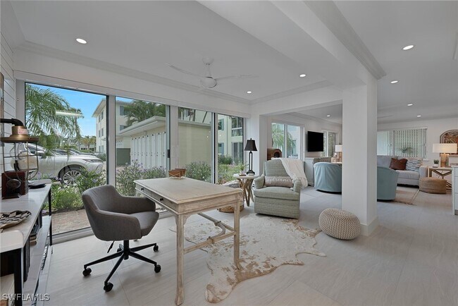 Building Photo - 1950 Gulf Shore Blvd N