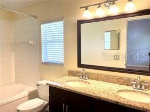 Building Photo - 13602 Glasser Ave