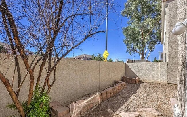 Building Photo - 1425 Bow Creek Ct