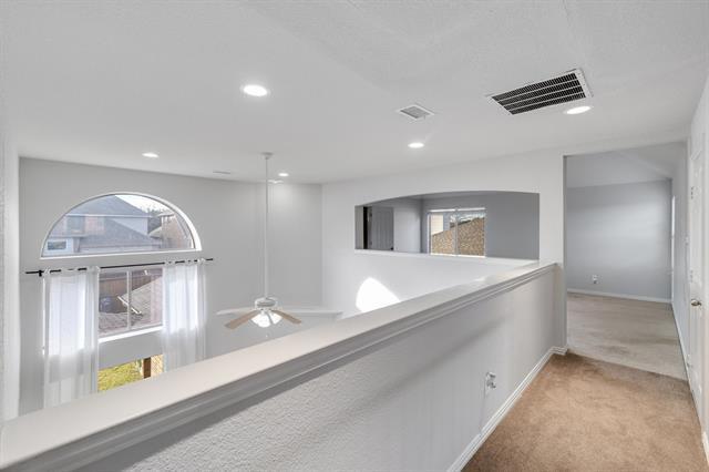 Building Photo - 5629 Hampshire Dr