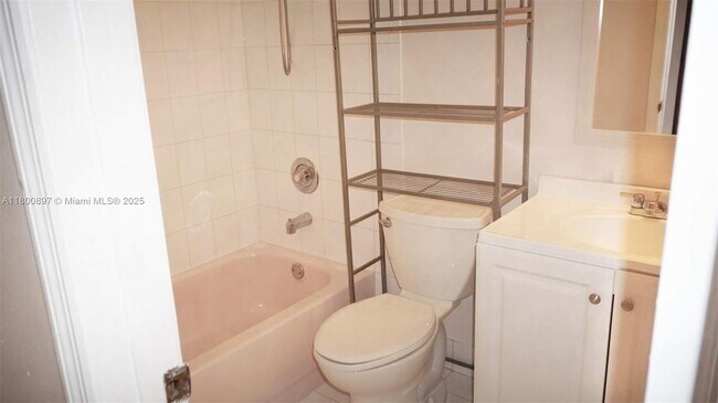 Building Photo - 4909 SW 144th Ct
