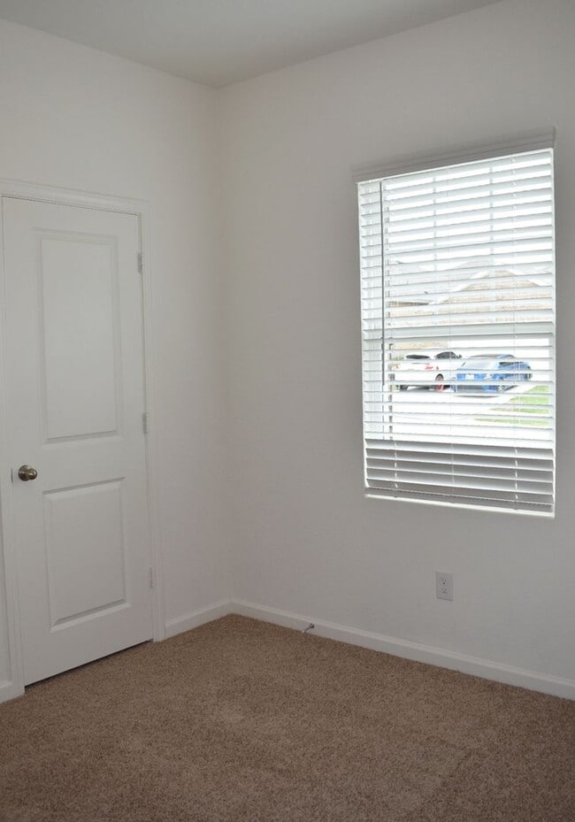 Building Photo - House For Lease in Anna