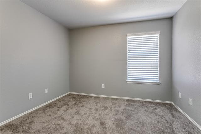 Building Photo - 3611 Redwood Cir