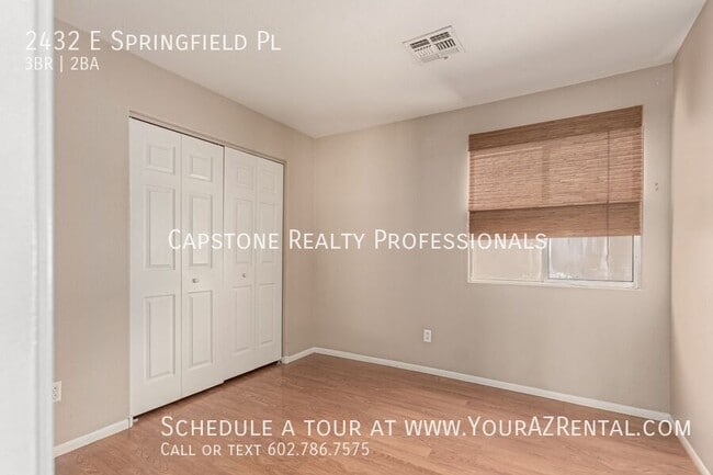 Building Photo - 2432 E Springfield Pl