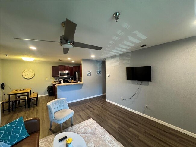 Building Photo - 10265 Gandy Blvd N