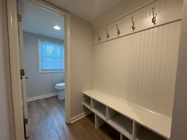 Building Photo - {10240}  Renovated Home in Cherry Hills+ H...