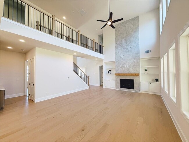 Building Photo - 2450 Colliers Ln