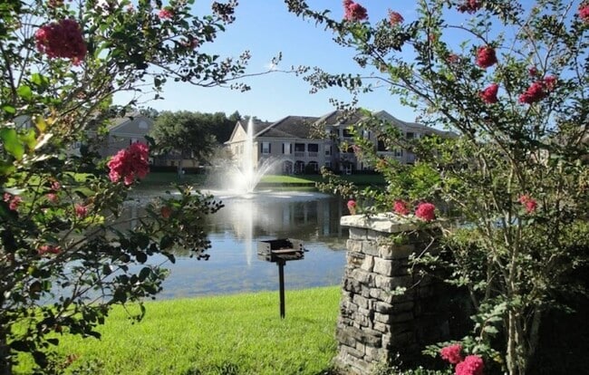 Building Photo - 14226 Fredricksburg Dr