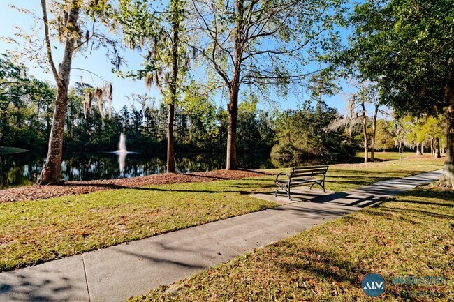 Building Photo - Third-Floor 2BR/2BA Condo – The Estates at...