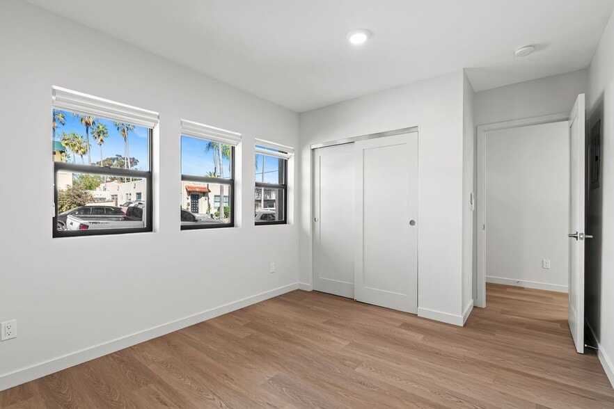 Building Photo - 4787 Panorama Dr