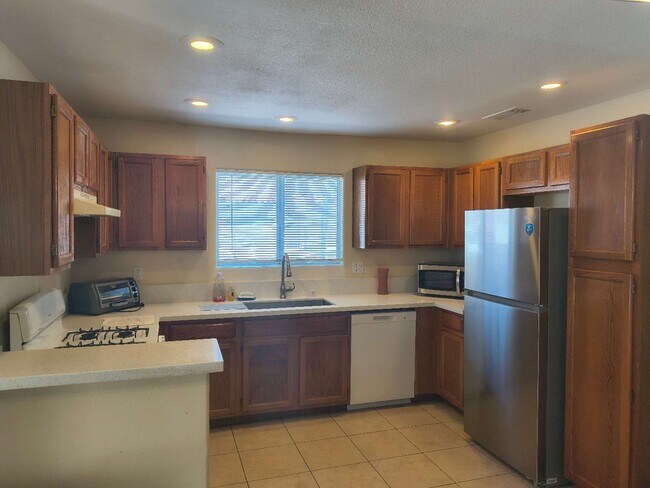 Building Photo - 5323 Hanging Tree Ln