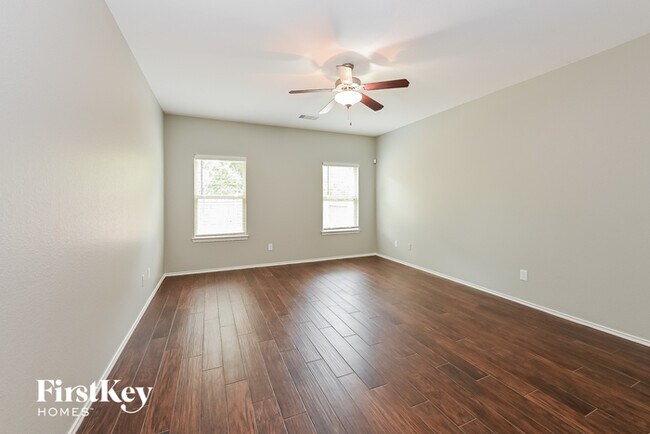 Building Photo - 111 Meadow Mill Dr
