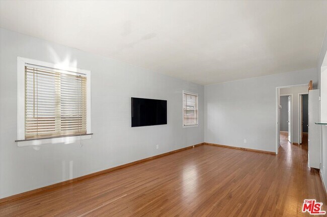 Building Photo - 8666 Cadillac Ave