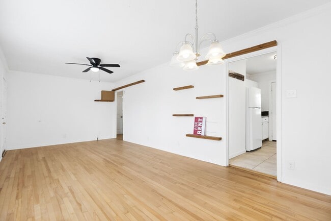 Building Photo - 418 Mc Dougal Ave