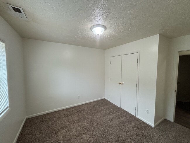 Building Photo - 6376 Applecross Ave