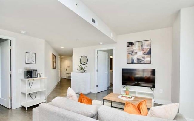 Building Photo - 2 Bedroom 2 Bathroom Modern Condo at The Lexicon, NoMa Neighborhood, Modern Appliances, Covered P...