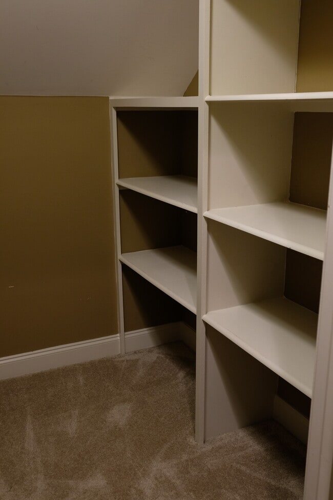 Building Photo - 3208 MS-309