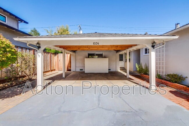 Building Photo - 1034 Tulane Dr