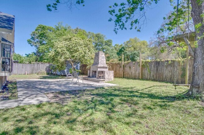 Building Photo - 7667 Old Hickory Dr