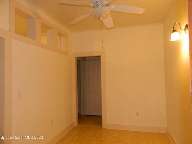 Building Photo - 803 Rockledge Dr