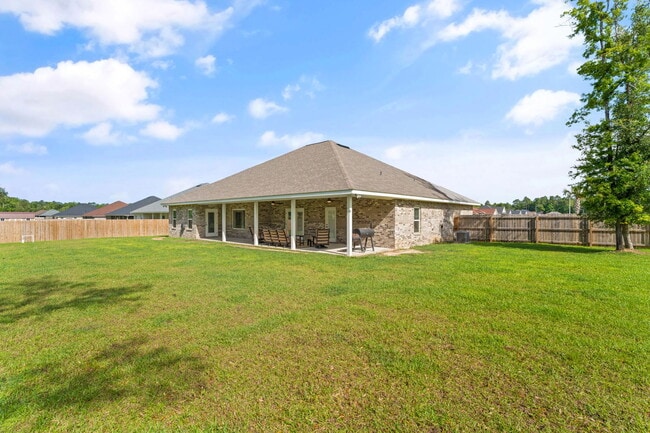 Building Photo - 5568 Micanopy Dr