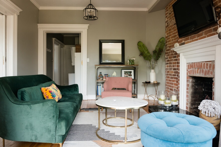 Living Room 3 - 921 E 13th Ave, 5A