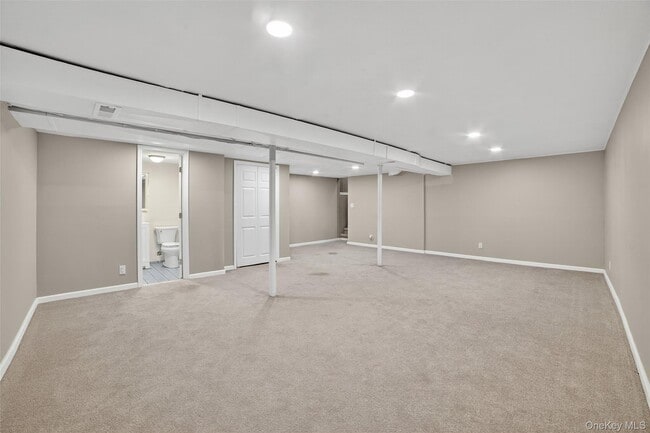 Building Photo - 2796 Old Yorktown Rd