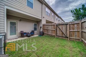 Building Photo - 882 Ambient Way