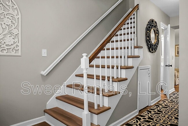 Building Photo - 733 Ralston Ct