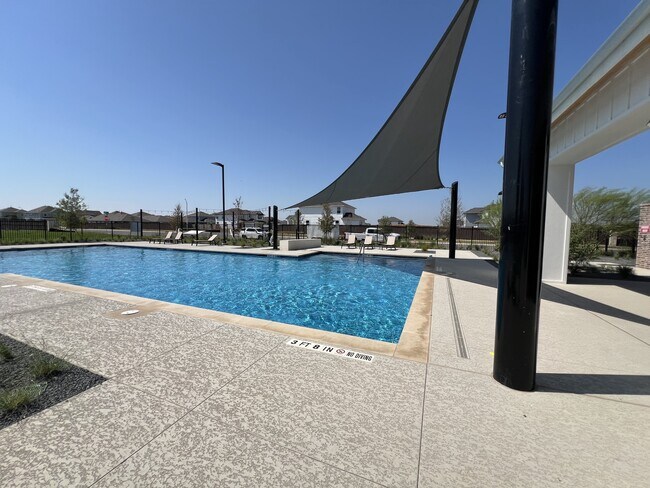 Building Photo - 194 Living Reef Dr
