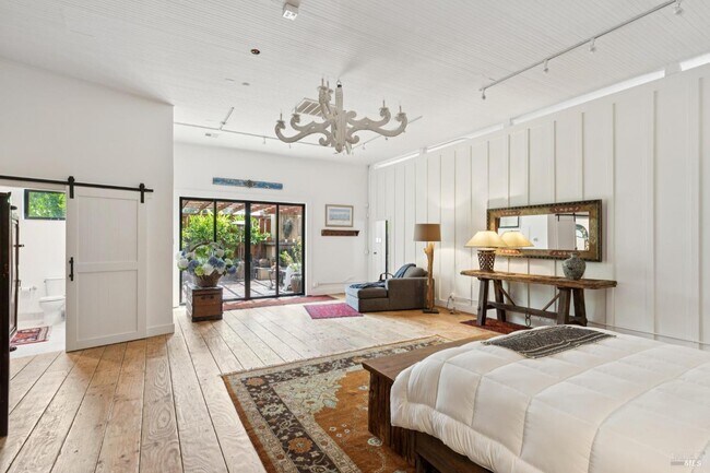 Building Photo - 307 Bodega Ave