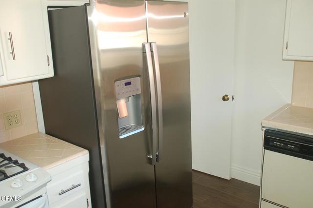 Building Photo - 719 W Camino Real Ave