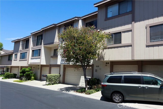 Building Photo - 28116 Ridgepoint Ct