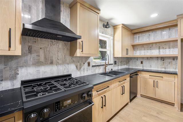 Building Photo - 6746 Braeburn Dr