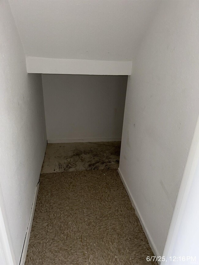 Building Photo - 41052 Gunter Ct