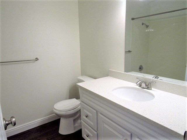 Building Photo - 1102 N 2675 W