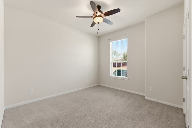 Building Photo - 3418 Delta Dr