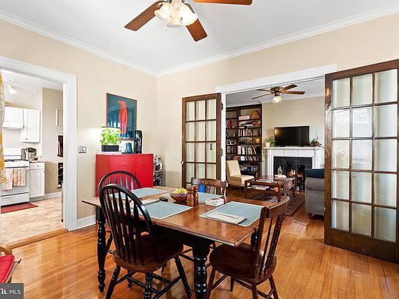 Building Photo - 3405 Greenway