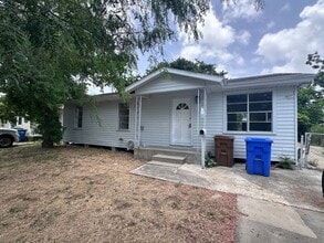 Building Photo - 4533 Bluebelle Ln