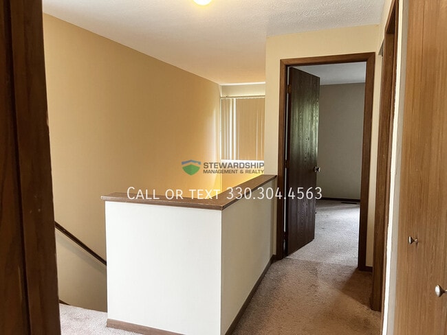 Building Photo - 931 Trimble Dr