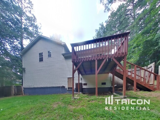 Building Photo - 327 Remington Ln