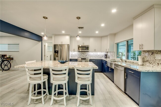 Building Photo - 5325 Mikado Ct